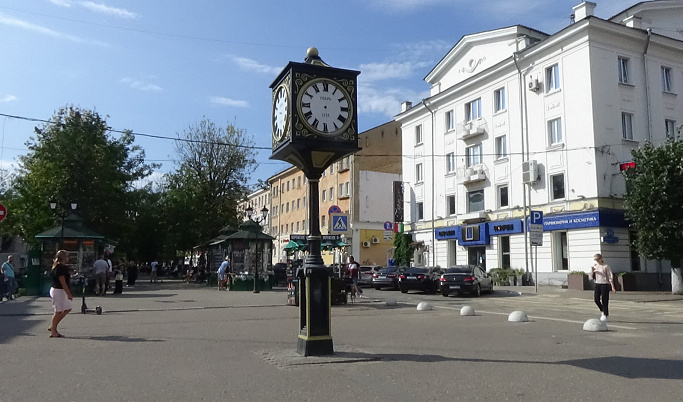 «В Твери время остановилось давно»: на бульваре Радищева с городских часов пропали стрелки