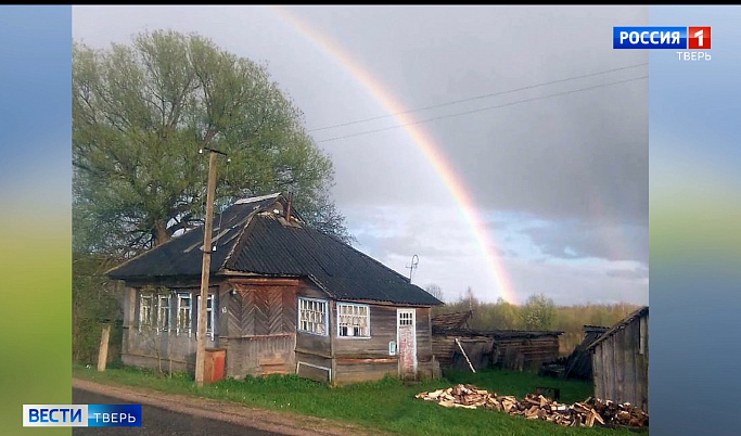 Майское небо Тверской области озарила огромная радуга