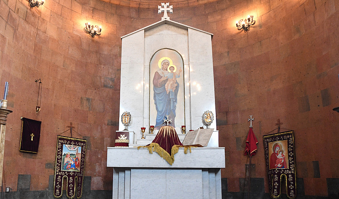 В Армянскую православную апостольную церковь в Твери передали частицу мощей святого Григория