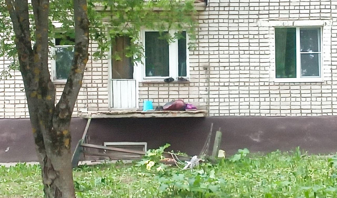 Житель Тверской области пострадал после обрушения балкона