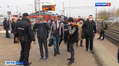 На вокзале в Твери проверили, как пассажиры соблюдают масочный режим