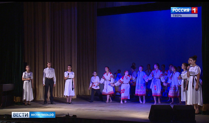 В Тверской области продолжаются прослушивания юных вокалистов 