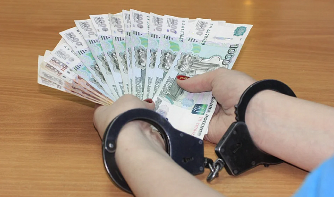В Тверской области осудят мужчину за дачу взятки автоинспектору
