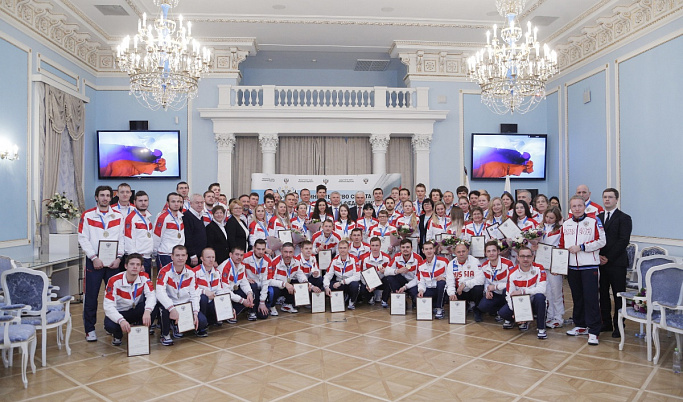 Минспорта Павел Колобков наградил тверских хоккеистов, вернувшихся с Сурдлимпийских зимних игр