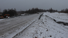 Размытый участок дороги в Тверской области восстановили