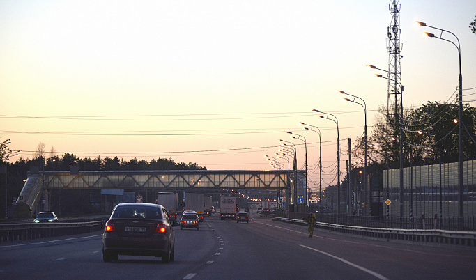 На дорогах Тверской области ограничат движение грузовиков