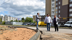 В Твери депутаты проверили ход ремонта дорог в Московском районе