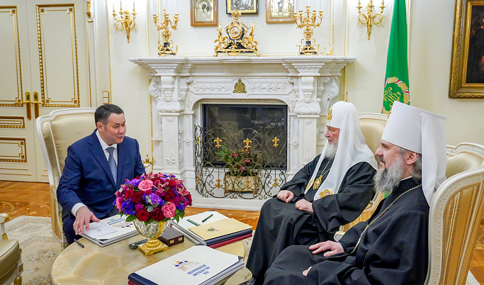 Патриарх Кирилл провел встречу с губернатором Игорем Руденей и митрополитом Амвросием
