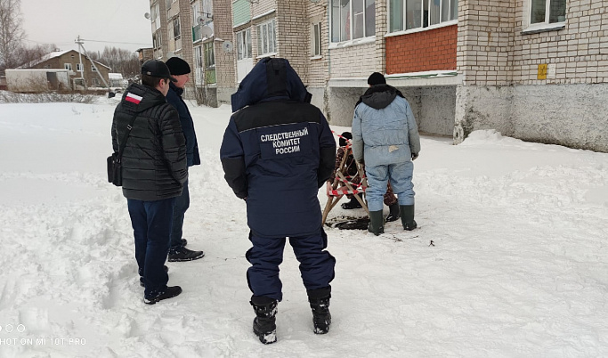 СК Тверской области возбудил уголовное дело по факту падения ребенка в канализационный люк