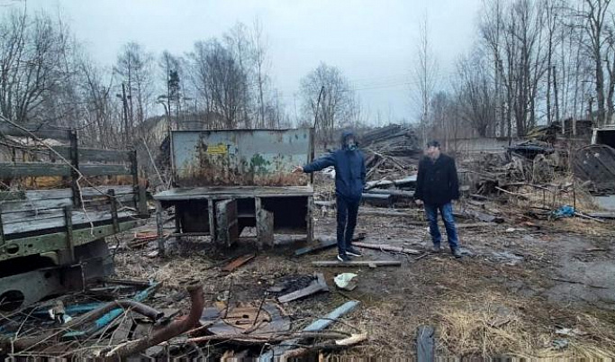 В Тверской области воры сделали подкоп, чтобы украсть автозапчасти