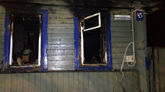 СК начал проверку после гибели двух мужчин на пожаре в Осташкове