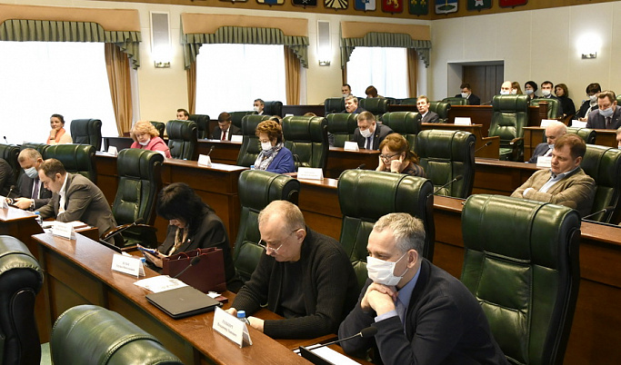В Тверской области приняли закон, регулирующий строительство на фермерских участках