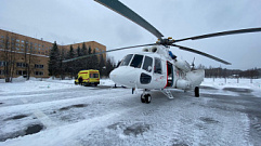 За минувшую неделю на вертолетах ОКБ эвакуировали 13 пациентов в Тверь