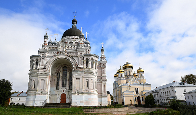 Вице-премьер Юрий Борисов и Губернатор Игорь Руденя посетили Казанский  монастырь в Вышнем Волочке