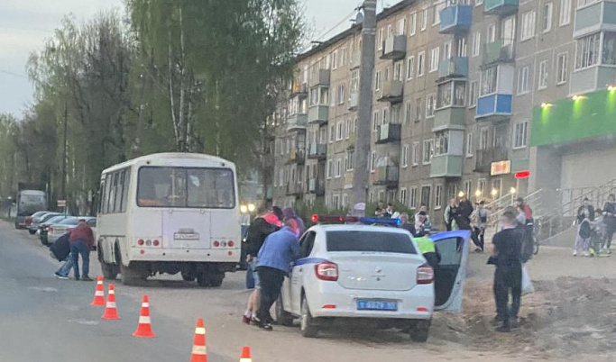 В Торжке 4-летняя девочка погибла под колесами автобуса