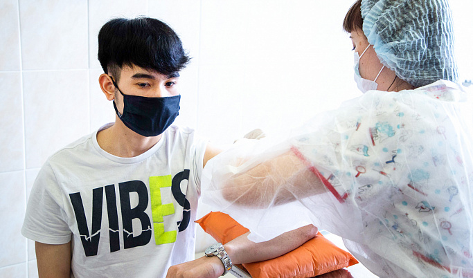 В Твери магистранты-иностранцы сделали прививку от коронавируса