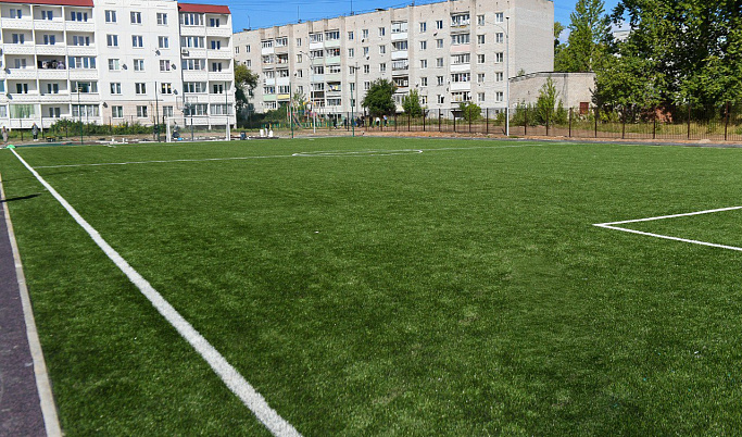 В Осташкове в школе №3 завершается обустройство нового стадиона