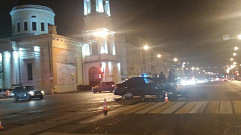 На Тверском проспекте ночью столкнулись два автомобиля