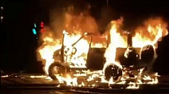 В Твери вечером из-за аварии сгорели два автомобиля