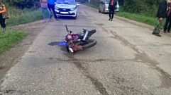 В Тверской области 16-летний водитель «Рено» сбил насмерть мотоциклиста и скрылся