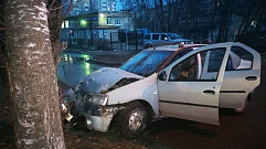 В Твери 19-летний парень попал в ДТП на угнанном автомобиле