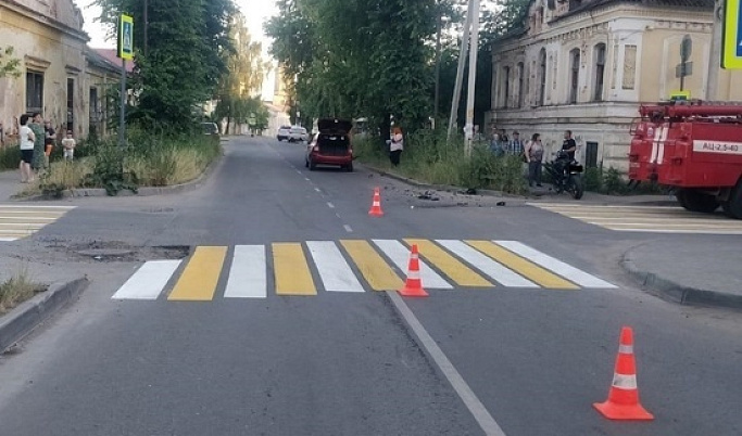 В ДТП в Тверской области пострадали 13-летняя девочка и мотоциклист
