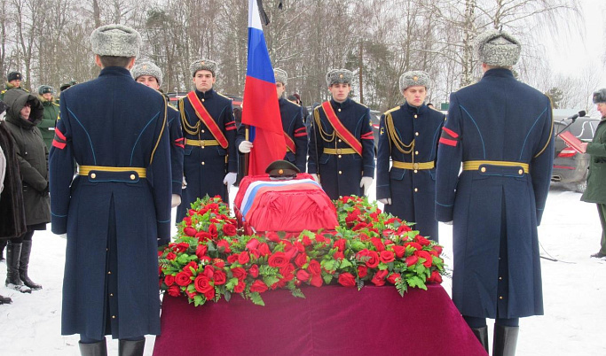 В Тверской области похоронили погибшего в ходе спецоперации Василия Бычкова