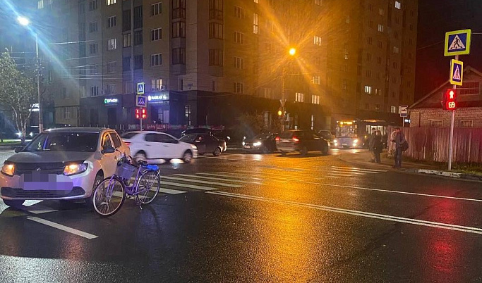 В Твери 52-летняя женщина попала под колеса авто на пешеходном переходе