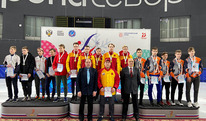 Тверские шорт-трекисты привезли медали с Х Зимней Спартакиады учащихся