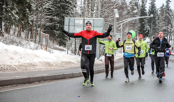 Работники Калининской АЭС приняли участие в зимнем легкоатлетическом марафоне «Дорога Жизни»