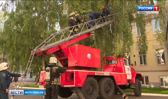 В тверском суворовском училище прошли пожарно-тактические учения
