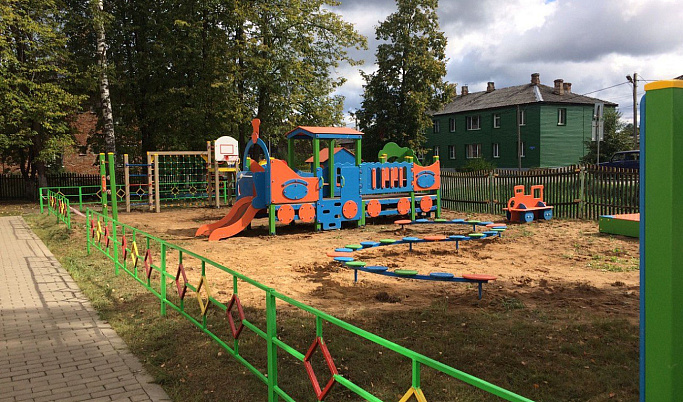 В детском саду «Солнышко» в Тверской области установили новую детскую игровую площадку