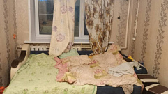 Ребенка госпитализировали после падения из окна в Тверской области