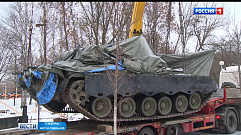 В парк Победы в Твери привезли танк Т-80