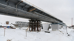 Игорь Руденя отметил высокий уровень строительных работ на Западном мосту