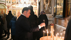 Игорь Руденя посетил богослужение в честь иконы Божией Матери «Всех скорбящих Радость» в Твери