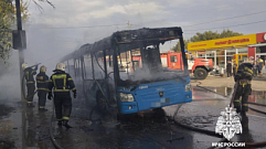 В Твери полностью сгорел общественный автобус