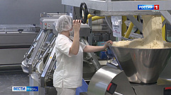 Сотрудников крупного хлебозавода Твери привили от коронавируса на производстве