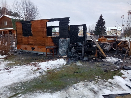 СК Тверской области выясняет причины гибели 15-летнего подростка в пожаре