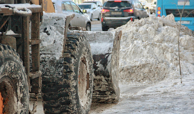 В Тверском регионе из-за снегопада дорожные службы работают в усиленном режиме