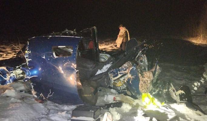 В Тверской области погибли два человека во время крушения вертолета