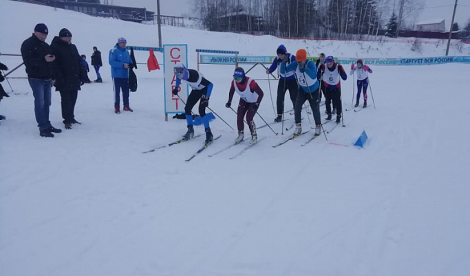 Студенты Тверской области вместе с полицейскими приняли участие в лыжной гонке