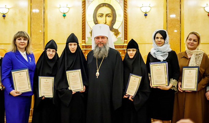 Преподавателей Оршина монастыря наградили «За нравственный подвиг учителя»