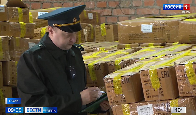 27 тысяч пар конфискованной обуви отправят из Тверской области в новые регионы